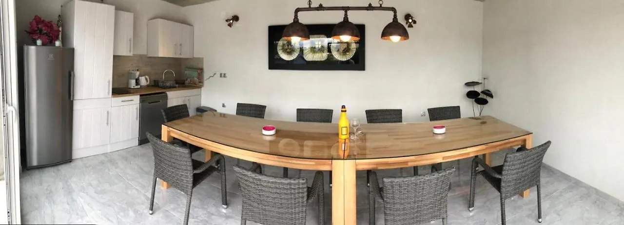 Croliday Apartment With Pool Nin Vrsi