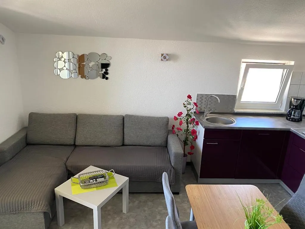 Croliday Apartment With Pool Nin Vrsi