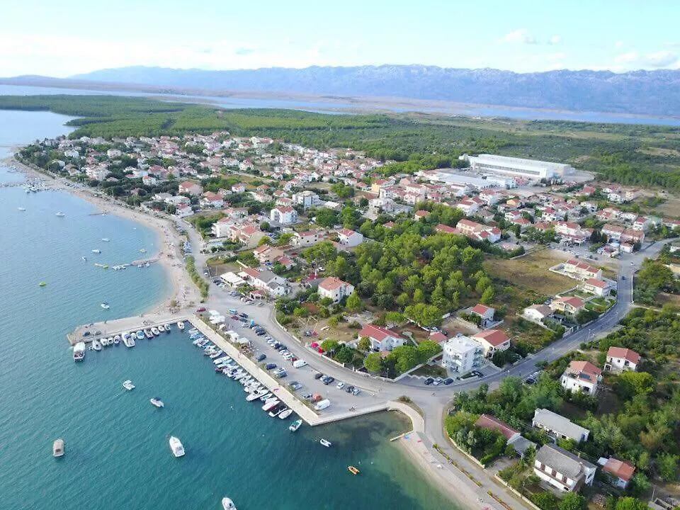 Croliday Apartment With Pool Nin Vrsi