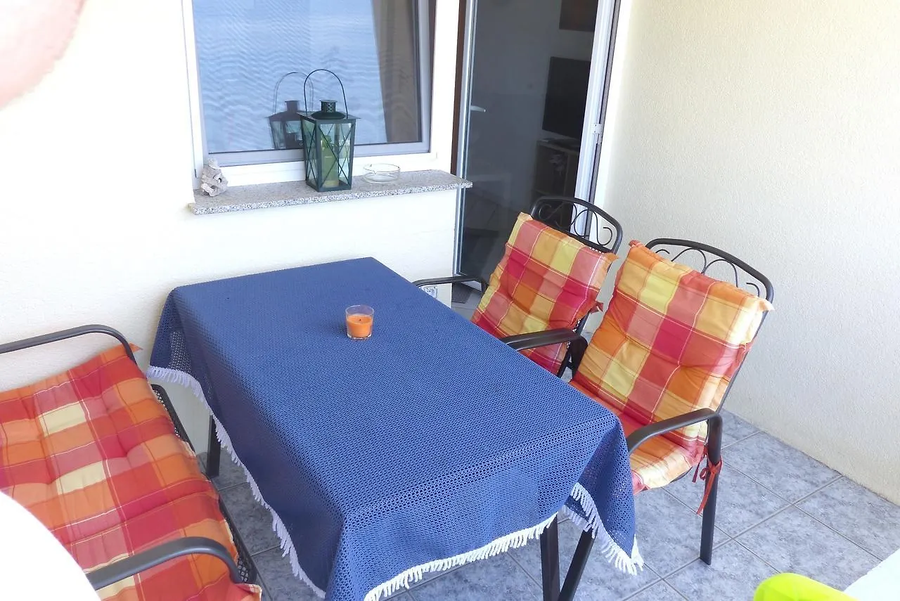 Croliday Apartment With Pool Nin Vrsi