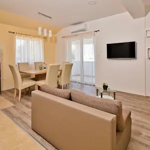 Mica Apartmán